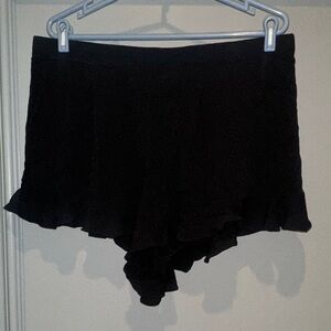 Torrid size 1, Black Summer Ruffled Shorts